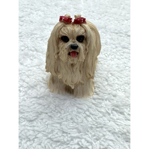 Sandicast Blonde Maltese Dog Glass Eyes Miniature Figurine Signed W.U. 98 VTG - Picture 3 of 15